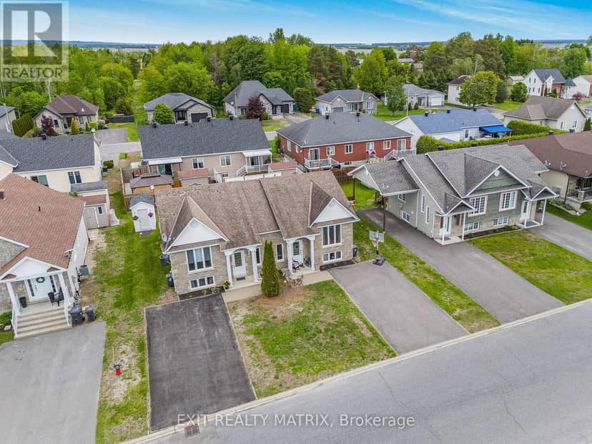 90 Richard Street — photo 30 of 34