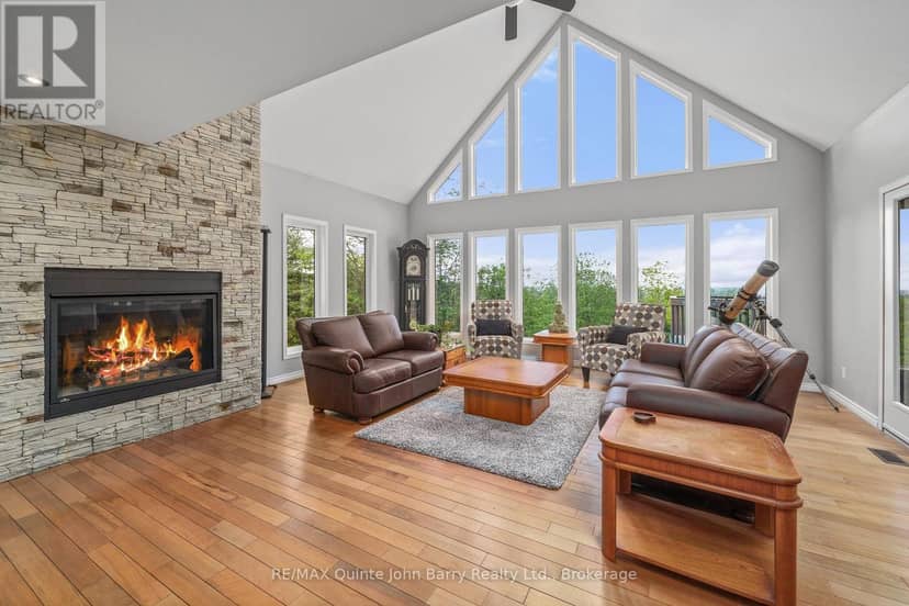 331 Drewery Street — photo 4 of 40