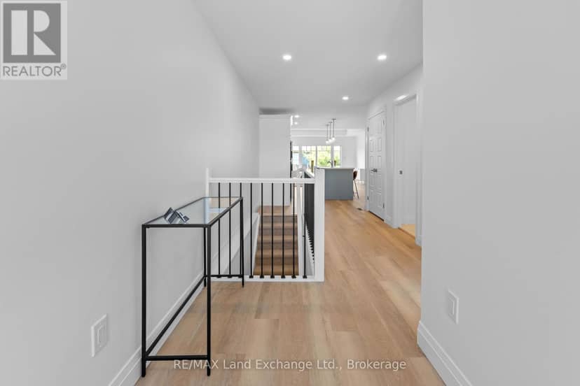 98 Eagle Court — photo 8 of 40