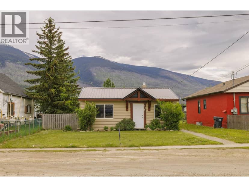 956 4TH AVENUE, McBride