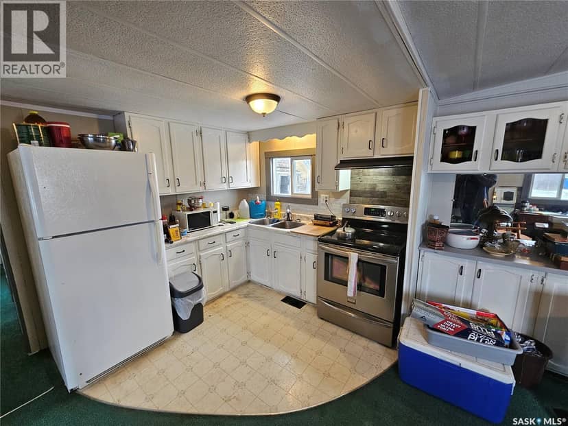 702 Railway AVENUE — photo 14 of 24