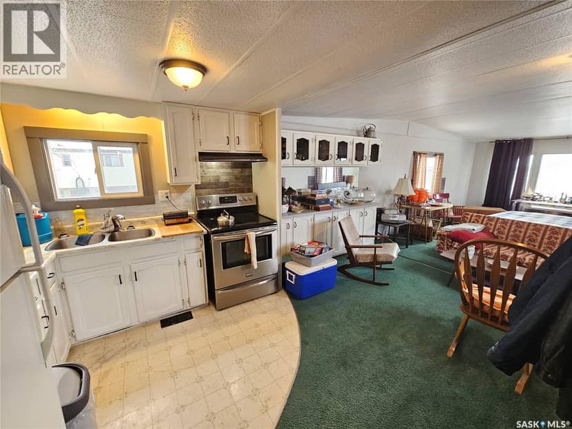 702 Railway AVENUE — photo 15 of 24