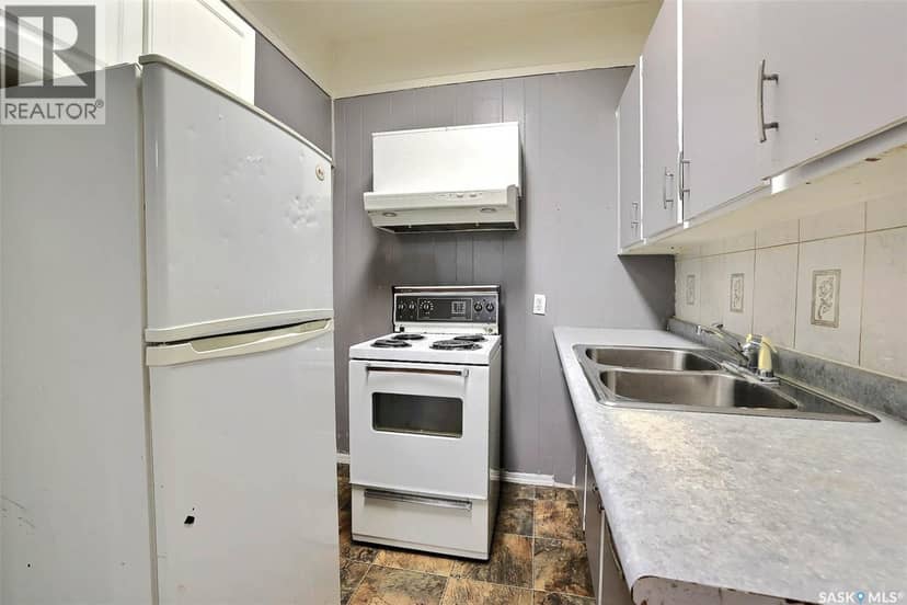 2030 queen STREET — photo 9 of 12