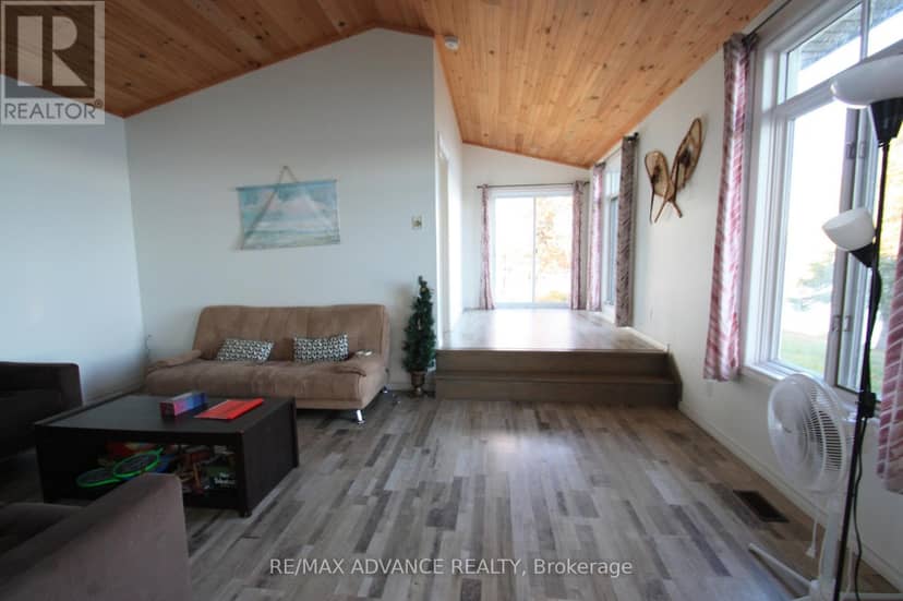 323D Grahamvale Road — photo 8 of 40