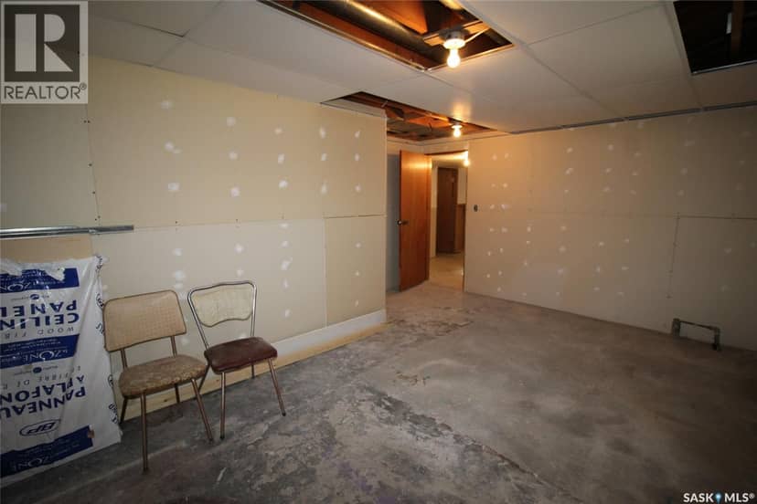 710 Railway AVENUE — photo 23 of 40