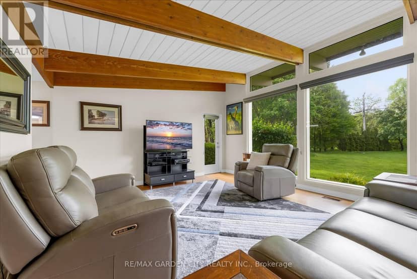 899 Niagara River Parkway — photo 11 of 34