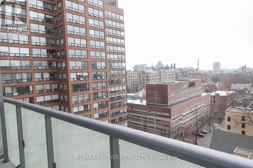 913 - 57 St Joseph Street — photo 5 of 11