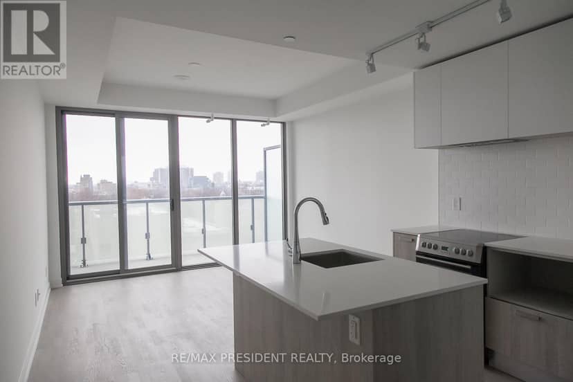 913 - 57 St Joseph Street — photo 8 of 11