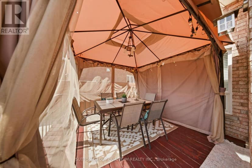 276 Lech Walesa Drive — photo 38 of 40