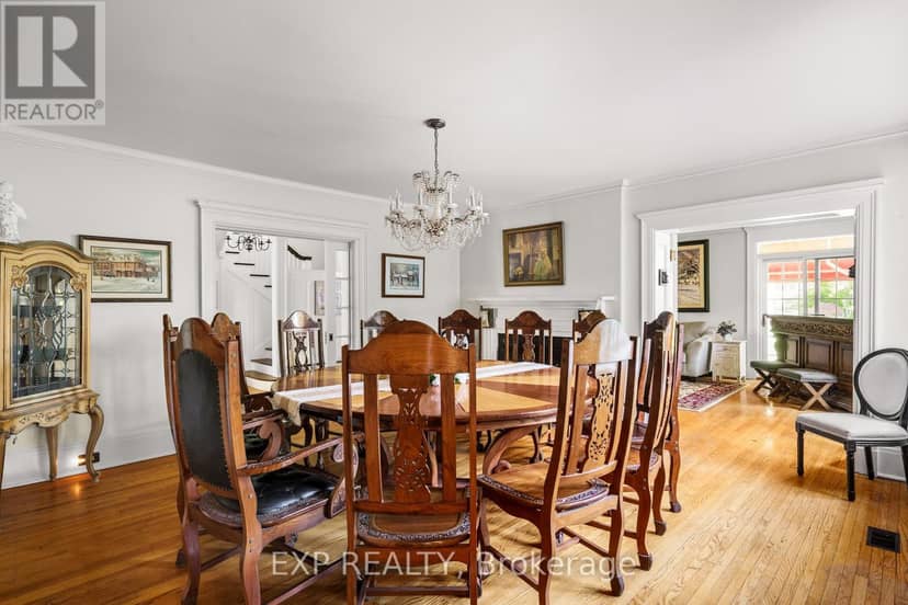 15 Trafalgar Street — photo 14 of 40