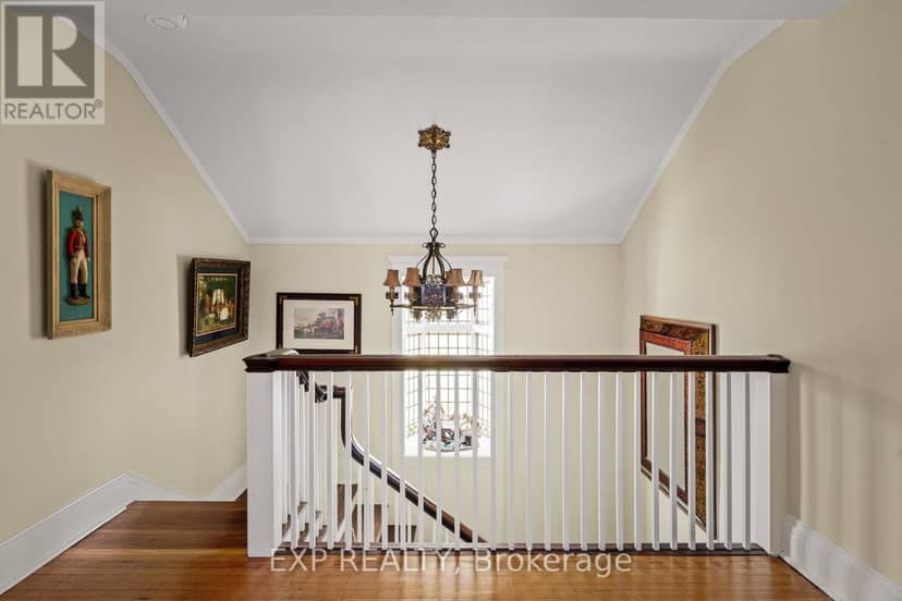 15 Trafalgar Street — photo 23 of 40