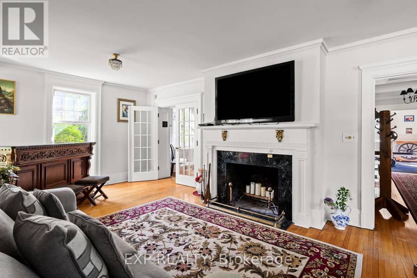 15 Trafalgar Street — photo 7 of 40