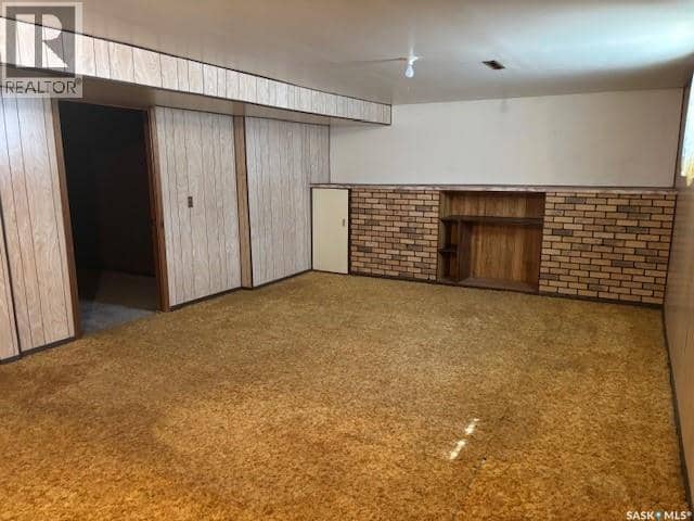 210 Alexander AVENUE — photo 20 of 36