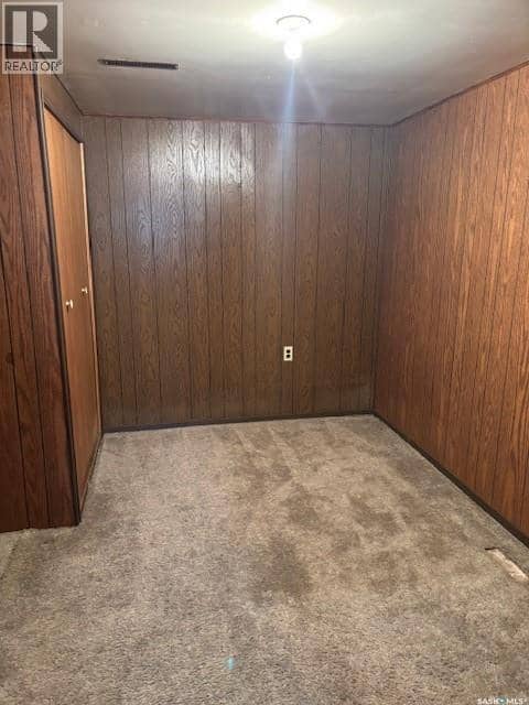 210 Alexander AVENUE — photo 22 of 36