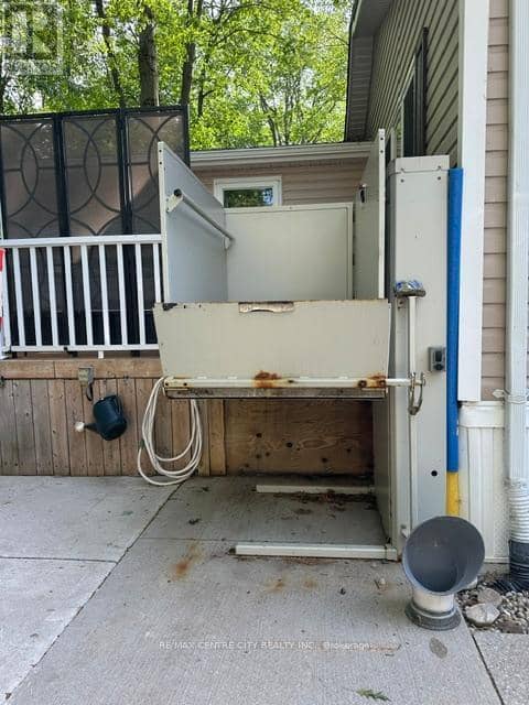 37 - 22790 Amiens Road, Middlesex Centre, photo 3