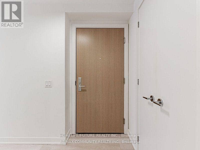 3506 - 357 King Street W — photo 5 of 28