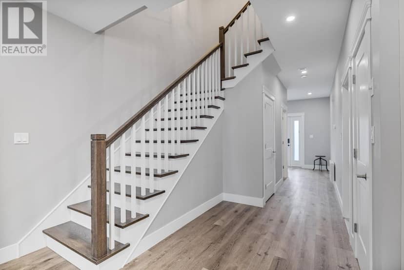 5 12 Harold Court — photo 9 of 30