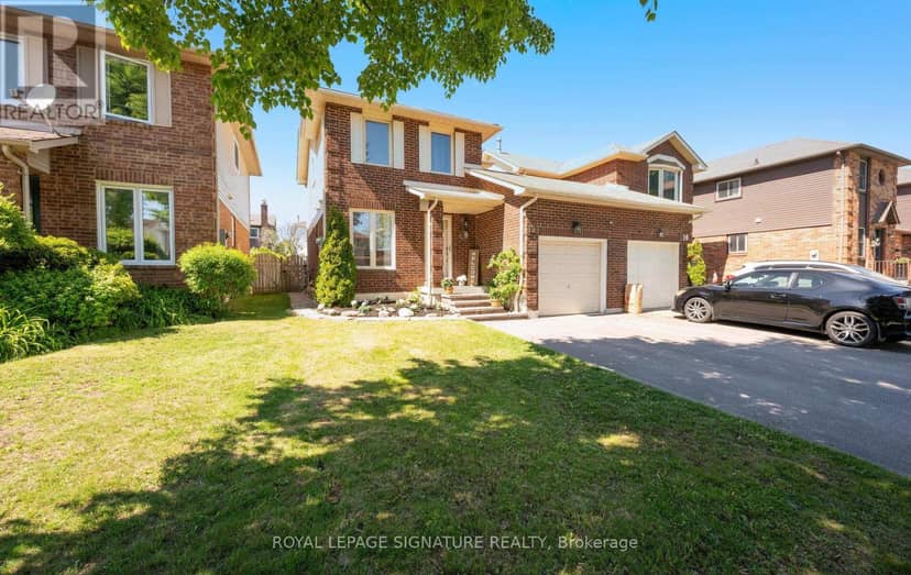 12 Hewitt Crescent — photo 2 of 27