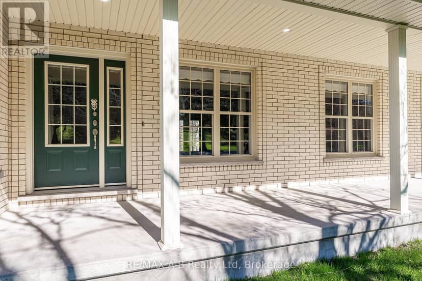 466 Water Street S — photo 6 of 40