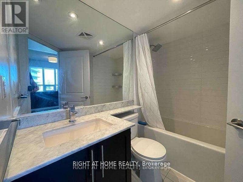 1403 - 125 Western Battery Road — photo 9 of 9