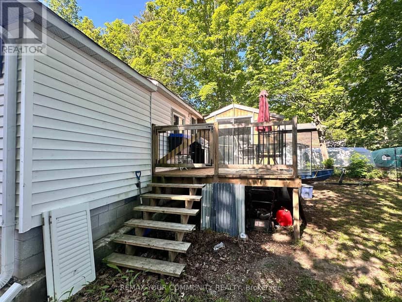 1002 Lake Drive E — photo 17 of 22