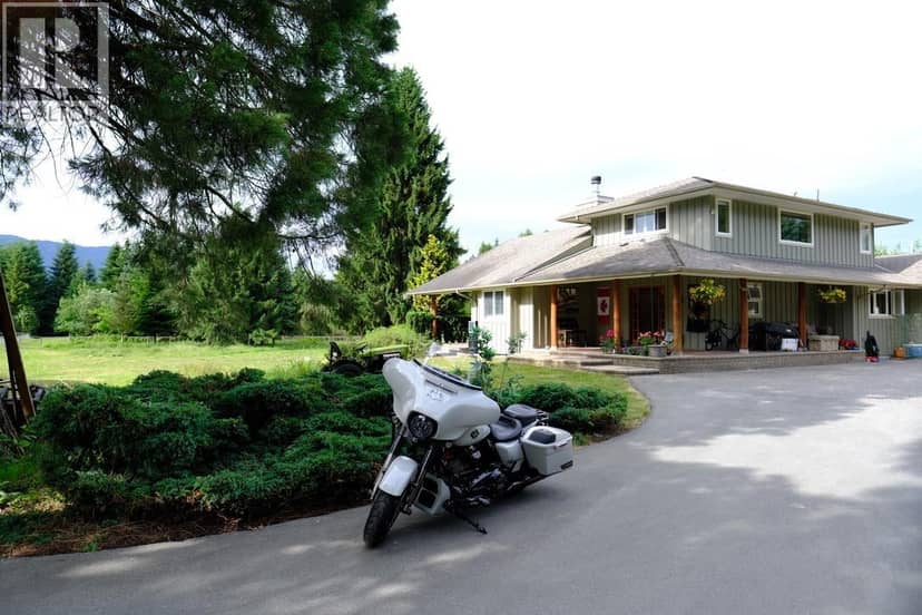 19465 MCNEIL ROAD, Pitt Meadows