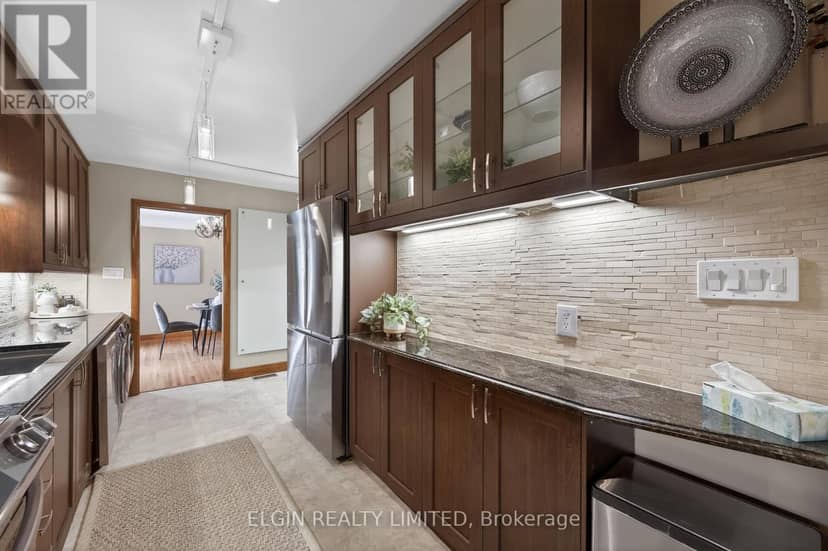 2 Lyndale Avenue — photo 24 of 40