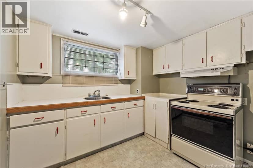 82 Eighth Street — photo 17 of 33