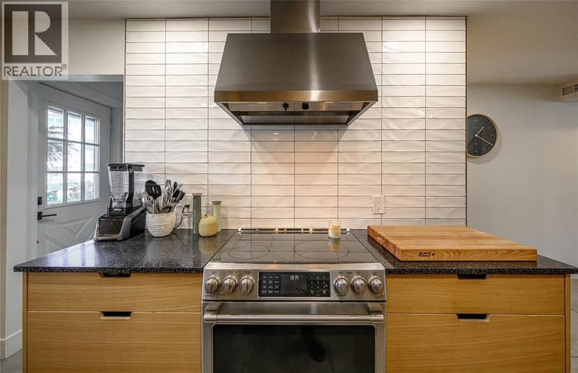 1510 VENETIAN BOULEVARD Unit# M-32 — photo 7 of 38