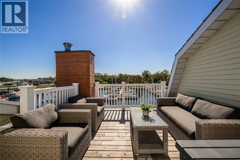 1510 VENETIAN BOULEVARD Unit# M-32 — photo 31 of 38