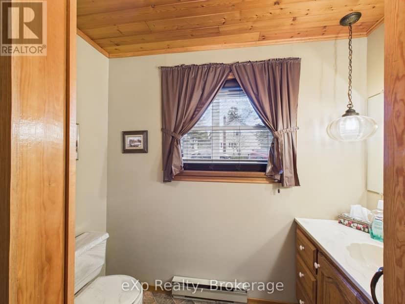 303 Mary Street — photo 23 of 40