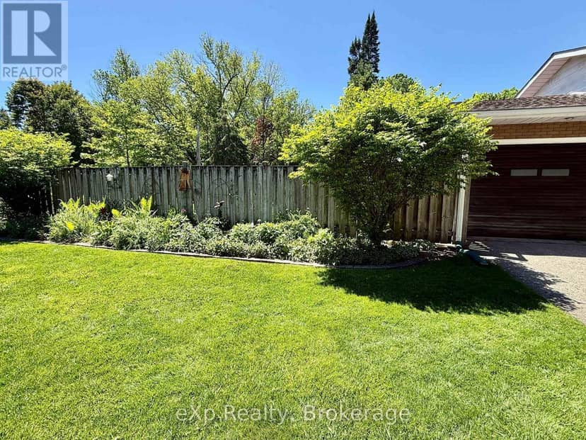 303 Mary Street — photo 39 of 40