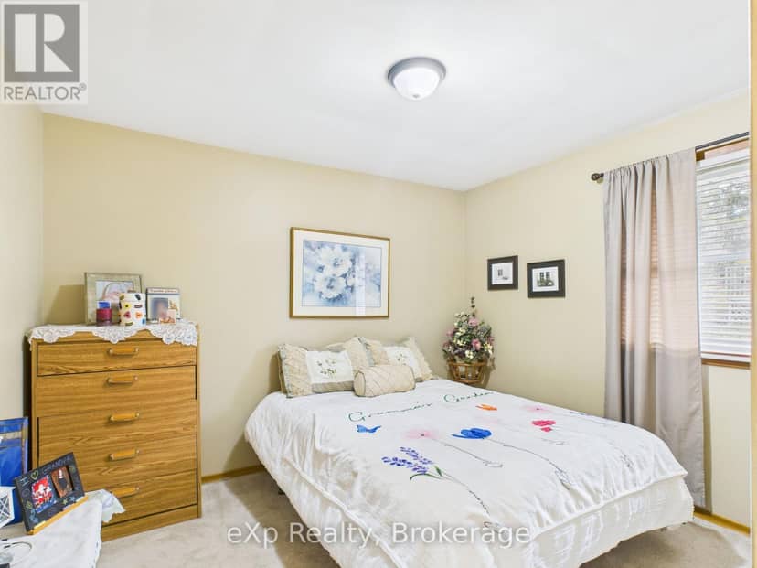 303 Mary Street — photo 17 of 40