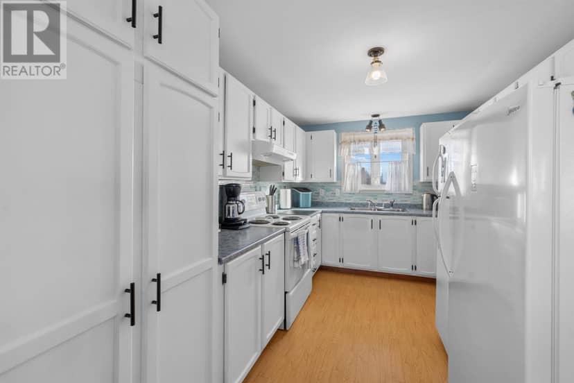 510 Doyles Beach Road — photo 5 of 40