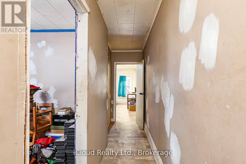 1085 3rd A Avenue E — photo 10 of 15