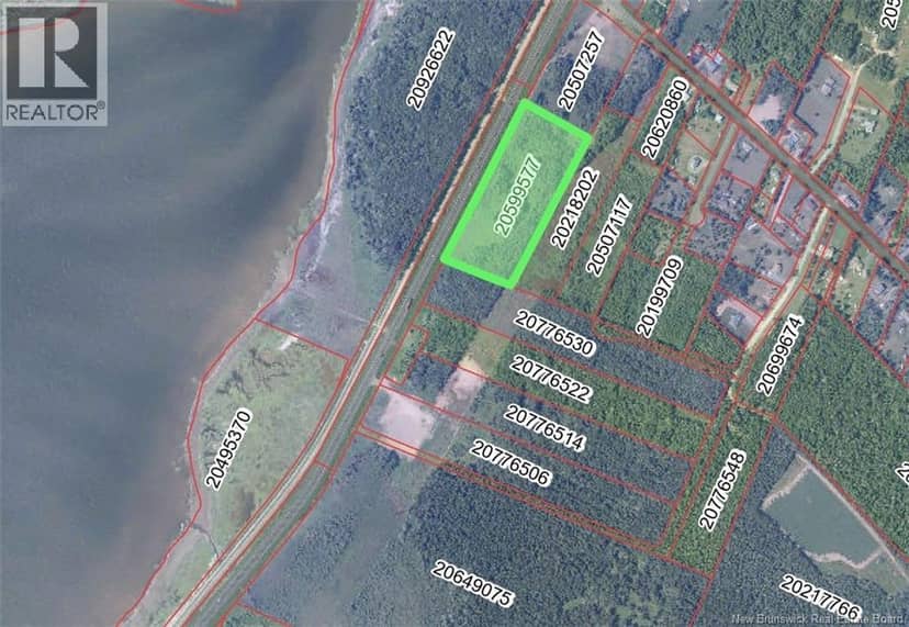 Lot route 113 — photo 1 of 2