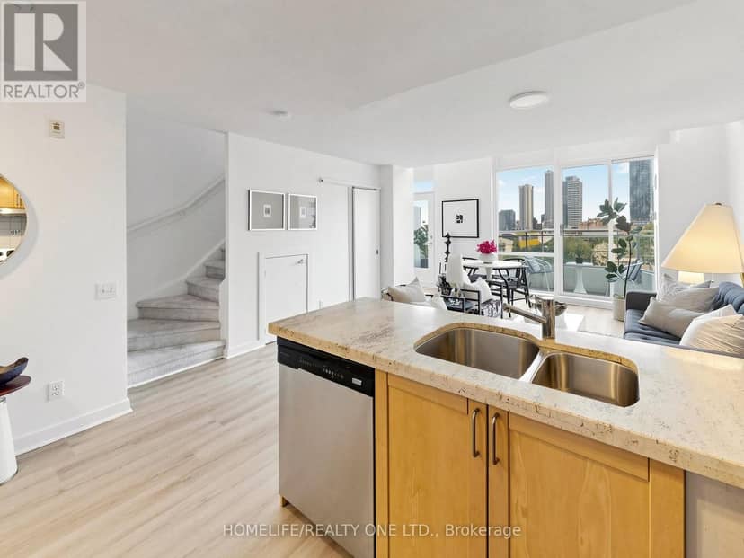 913 - 77 Lombard Street — photo 17 of 40