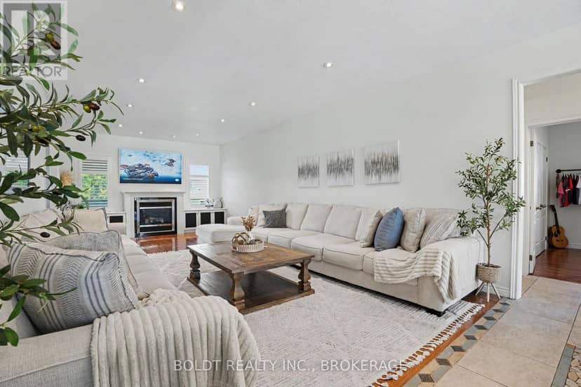 1504 Upper Sherman Avenue — photo 5 of 40