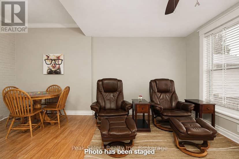 395 Queen Street E — photo 19 of 40
