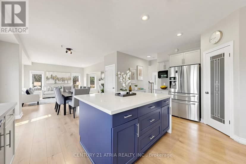 11 Jeffery Drive — photo 17 of 40