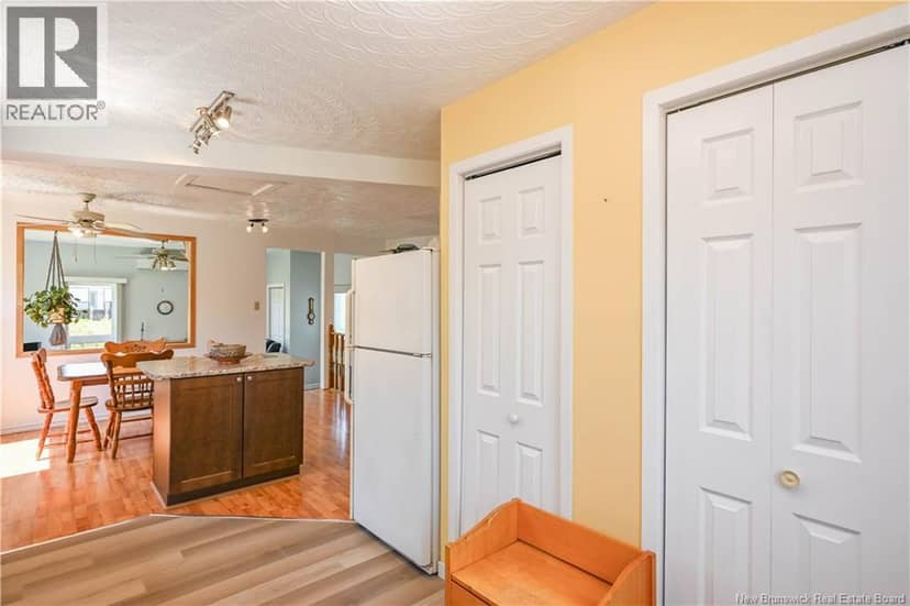35 Mallet Street — photo 9 of 36