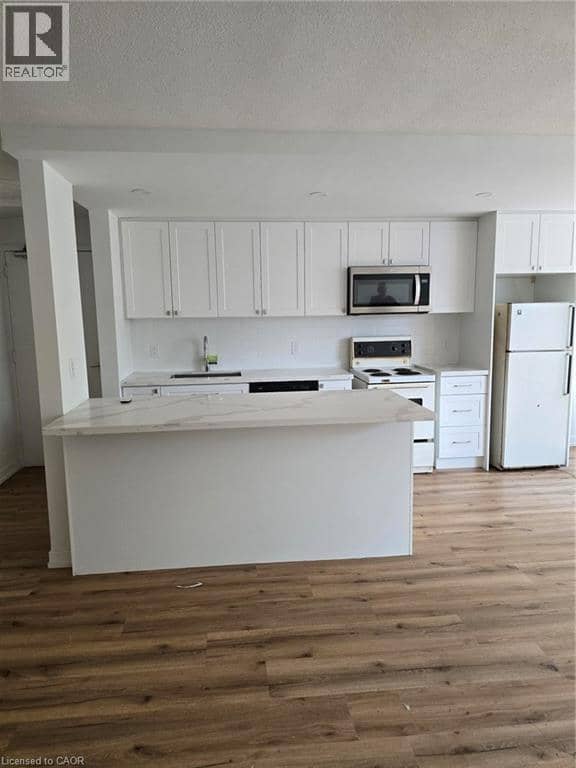 308 EGERTON Street — photo 4 of 4