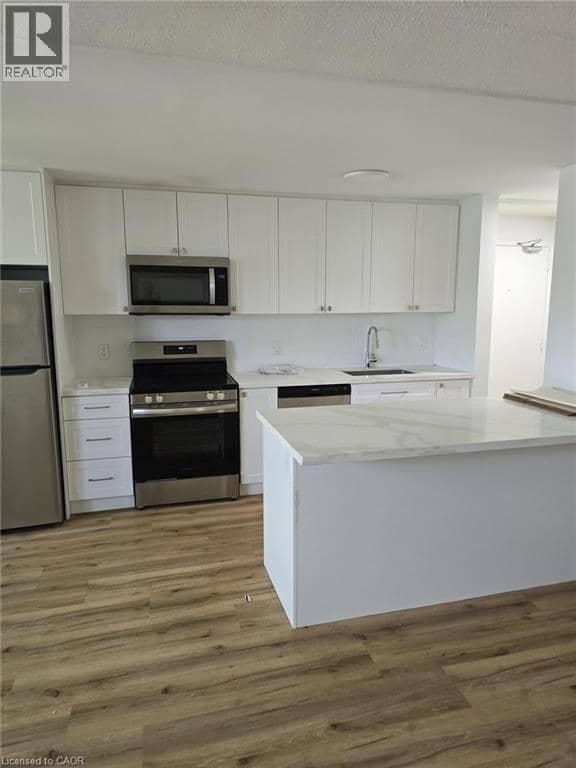308 EGERTON Street — photo 2 of 4
