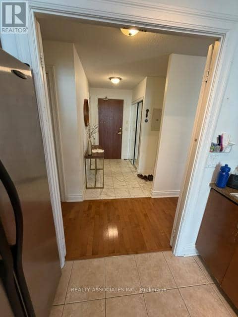 506 - 18 Kenaston Gardens NE — photo 7 of 32