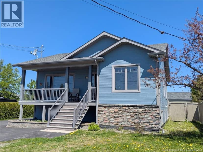 26 Rue Mgr Melanson, Saint-Quentin, photo 3