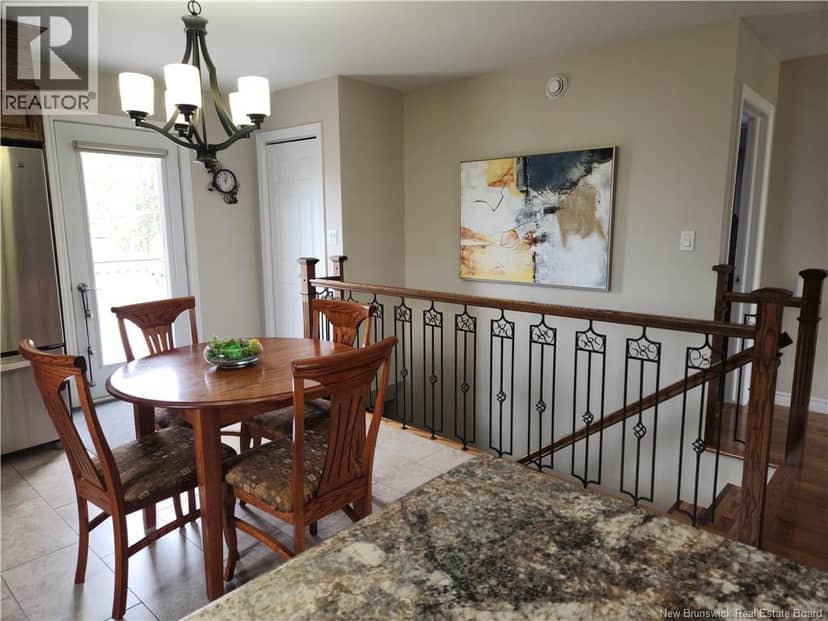26 Rue Mgr Melanson, Saint-Quentin, photo 8