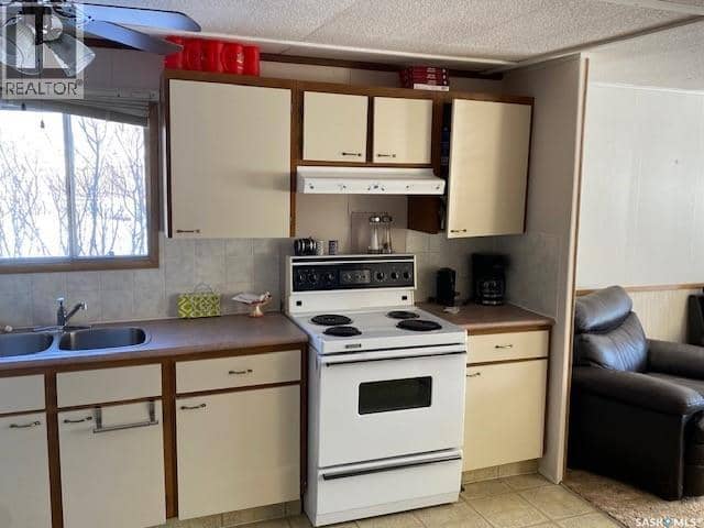 2 Bronco DRIVE — photo 4 of 23