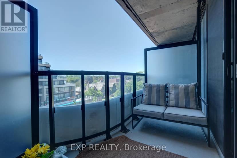 401 - 8188 Yonge Street — photo 17 of 40