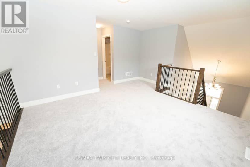 2084 Evans Boulevard — photo 10 of 16
