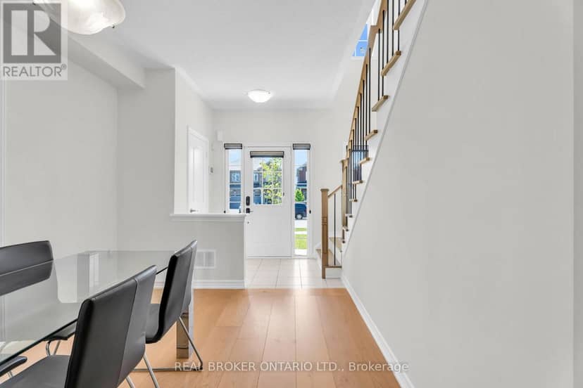 125 Werry Avenue — photo 4 of 36
